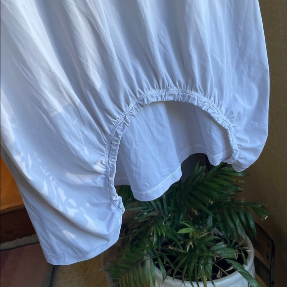 Lululemon Sunday Sprint Short Sleeve Tee Open Back Detail Off White - Picture 8 of 13